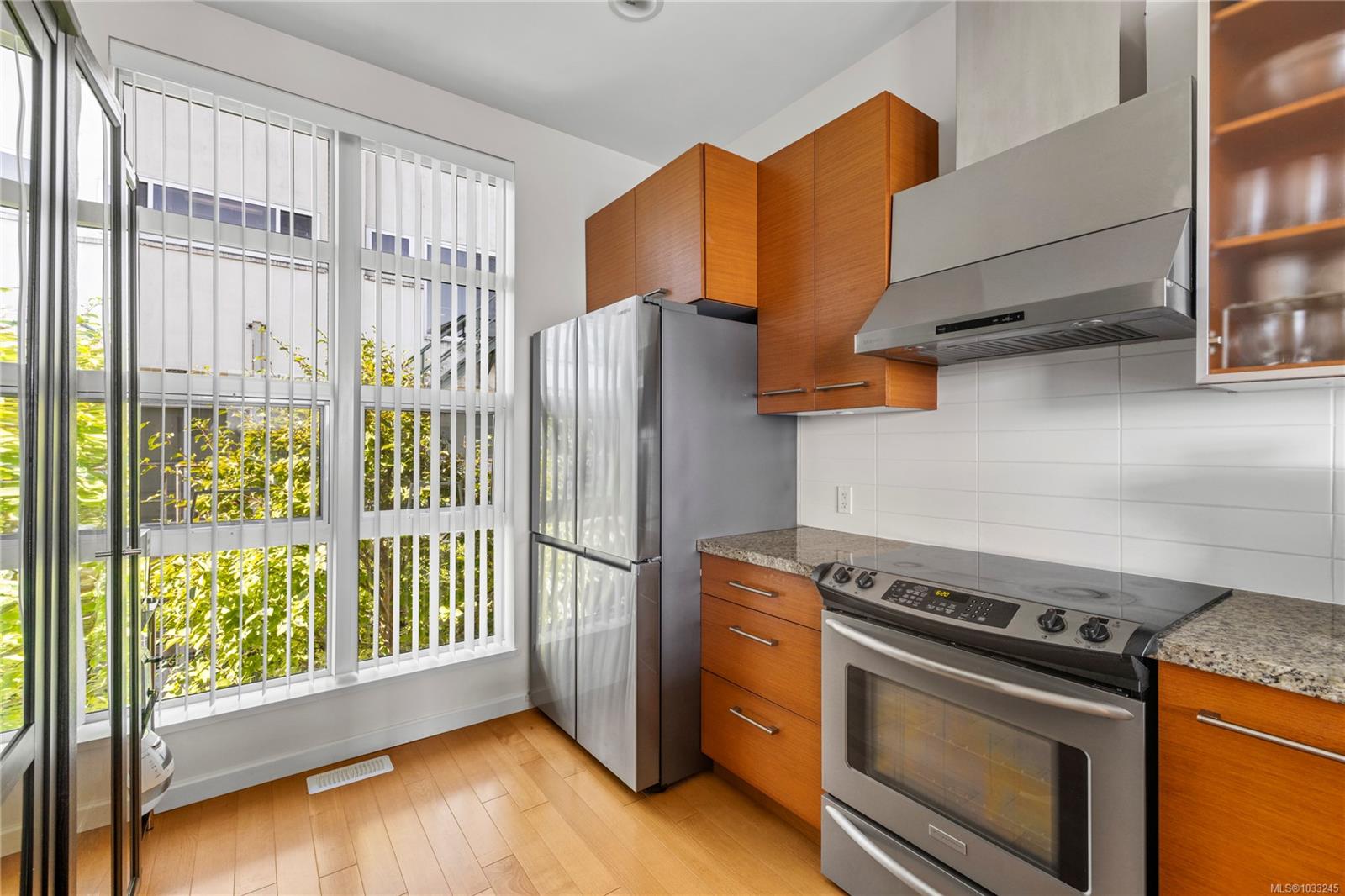 38 Front St Unit: TH25