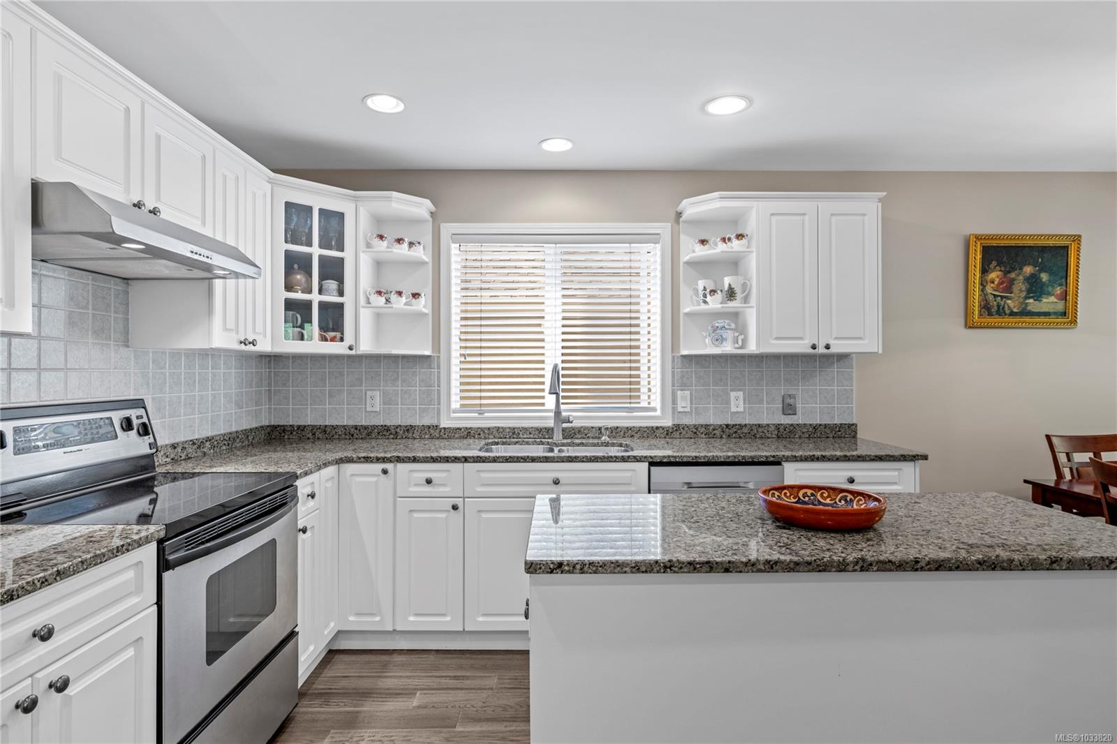 5857 Quarry Cres
