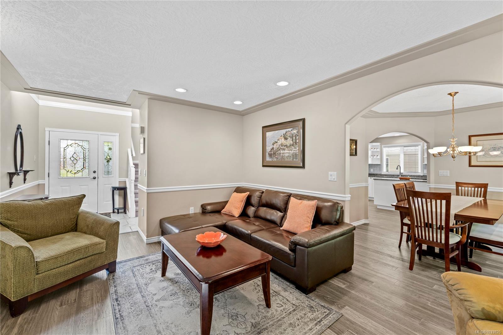 5857 Quarry Cres