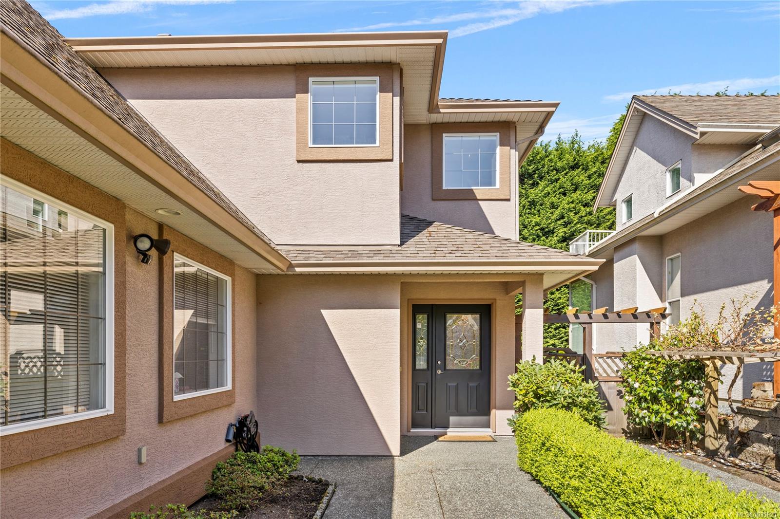5857 Quarry Cres