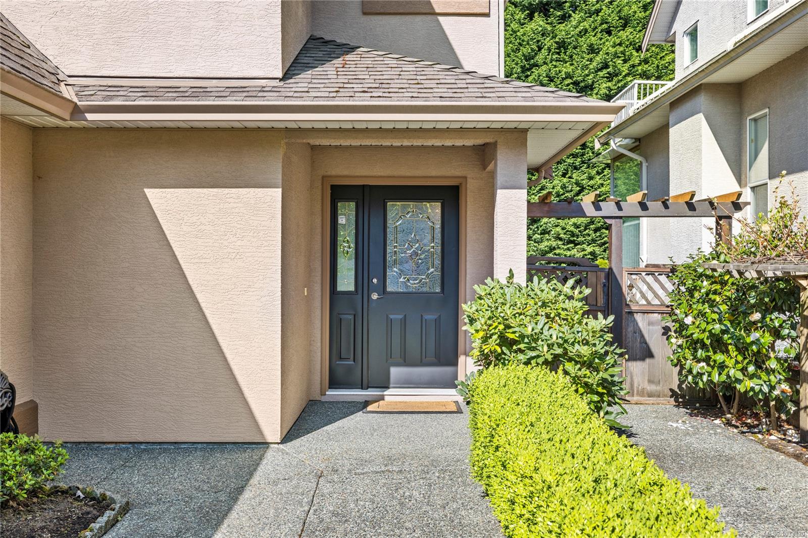 5857 Quarry Cres