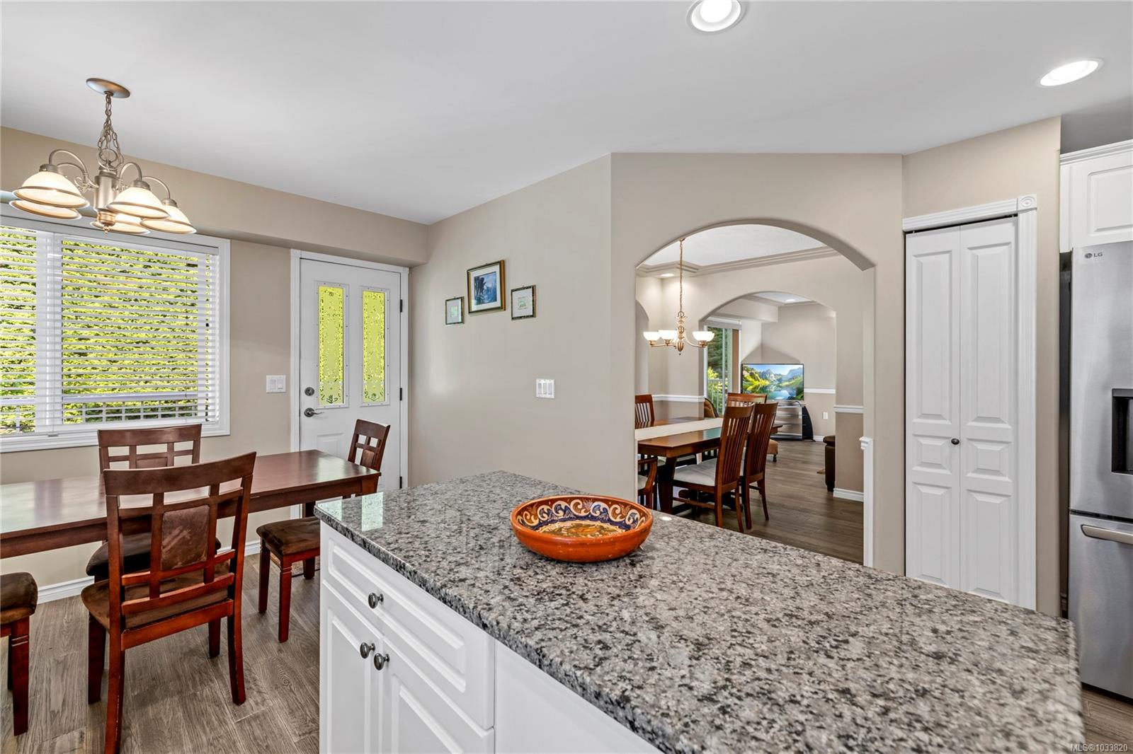 5857 Quarry Cres
