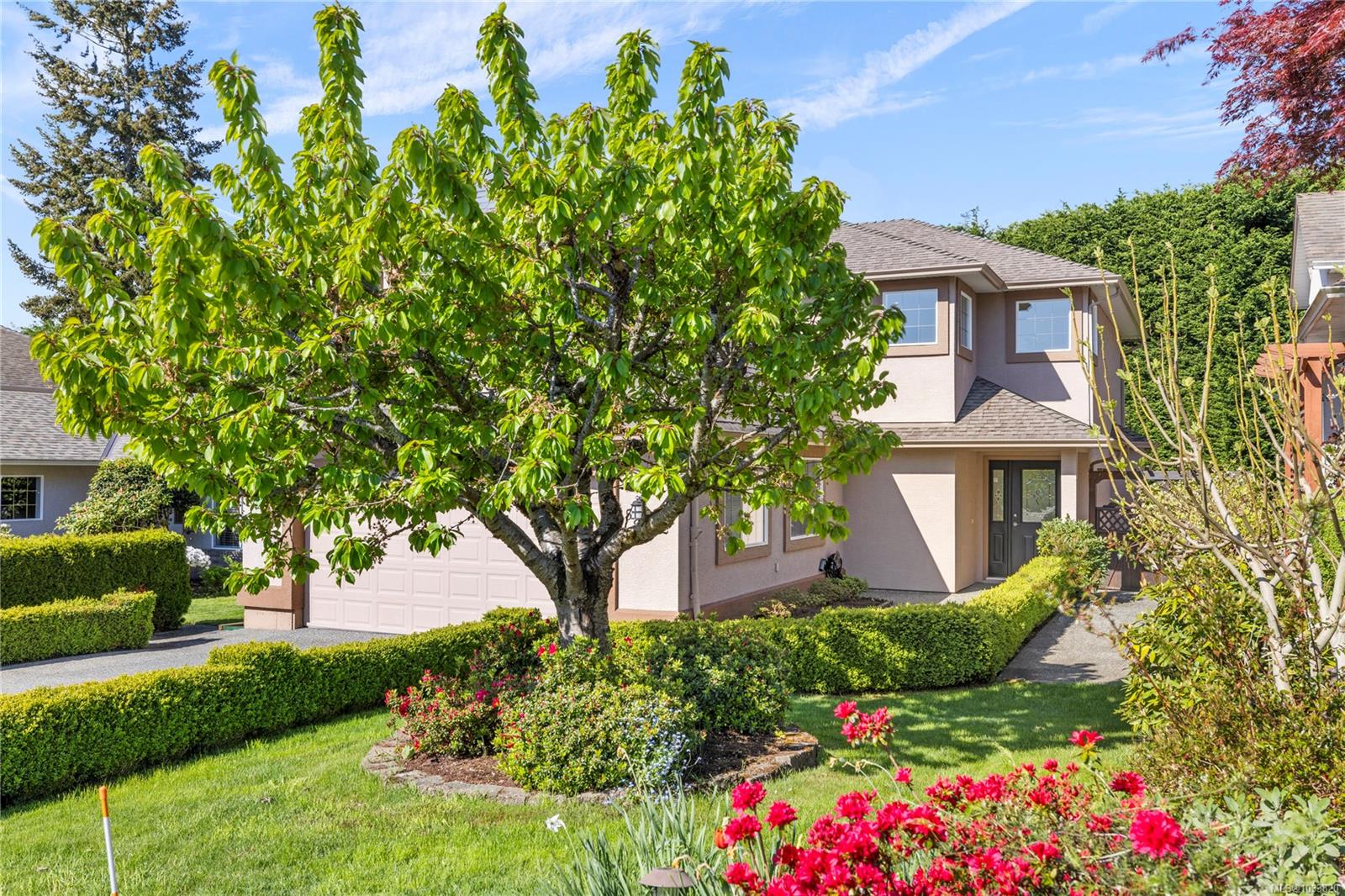 5857 Quarry Cres