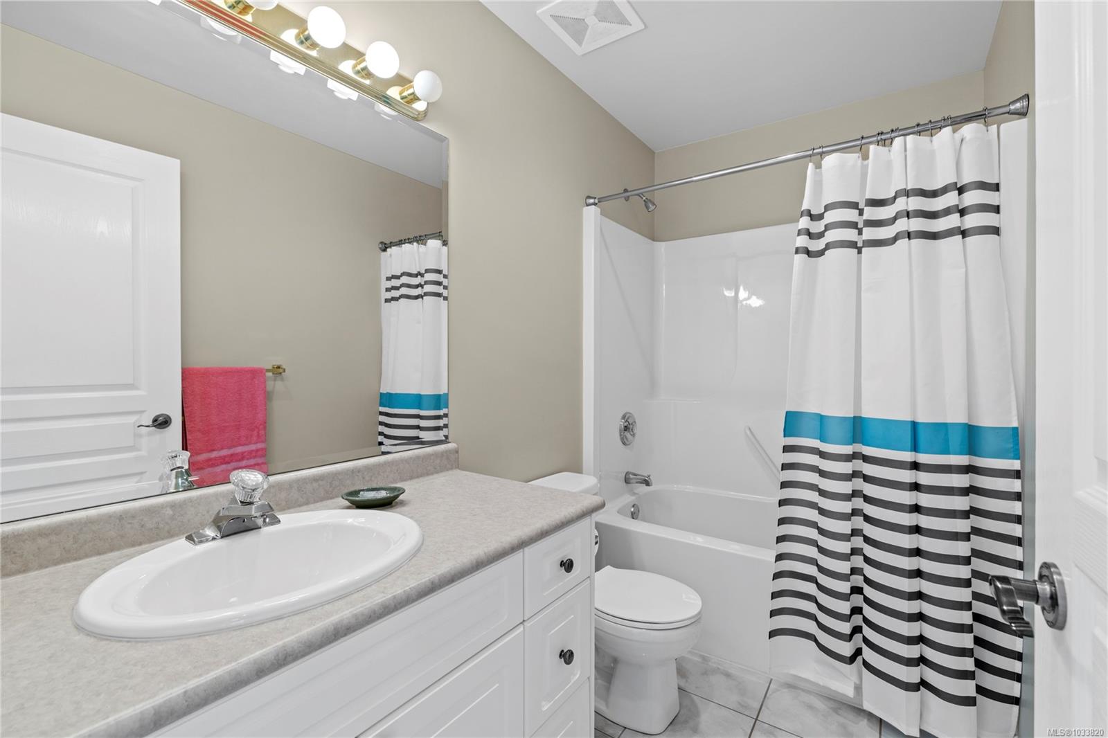 5857 Quarry Cres