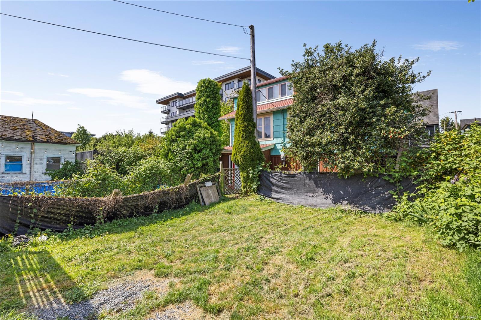 36 Irwin St