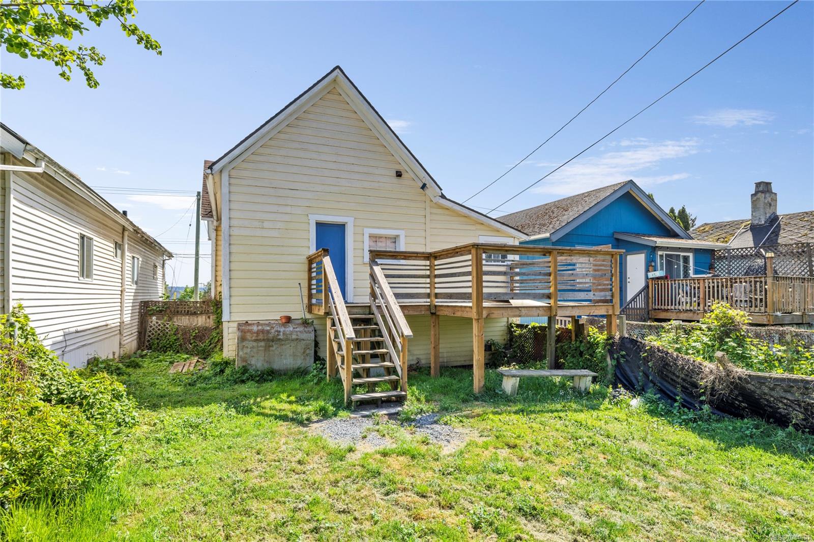 36 Irwin St