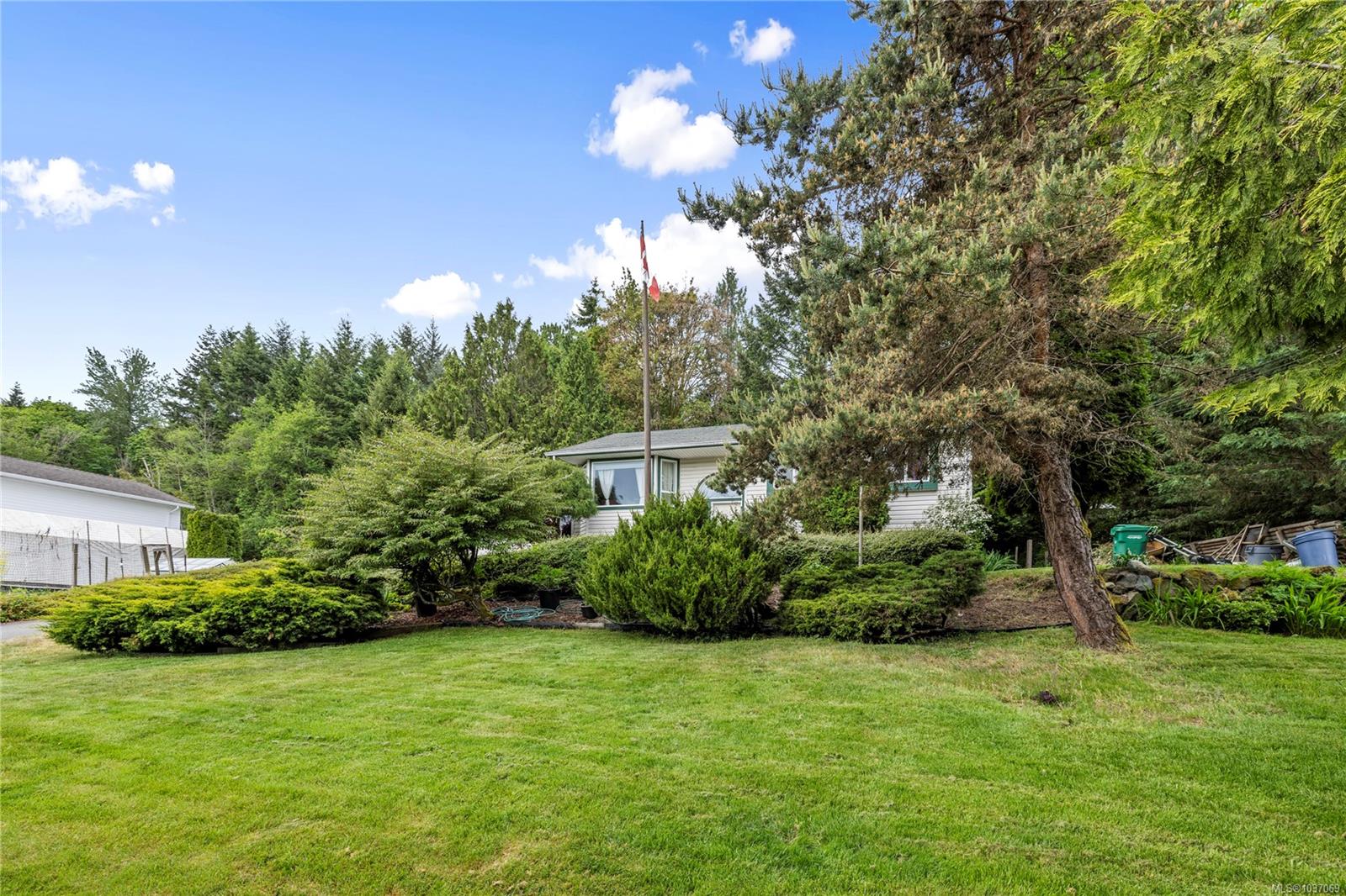 2109 Lakeside Dr