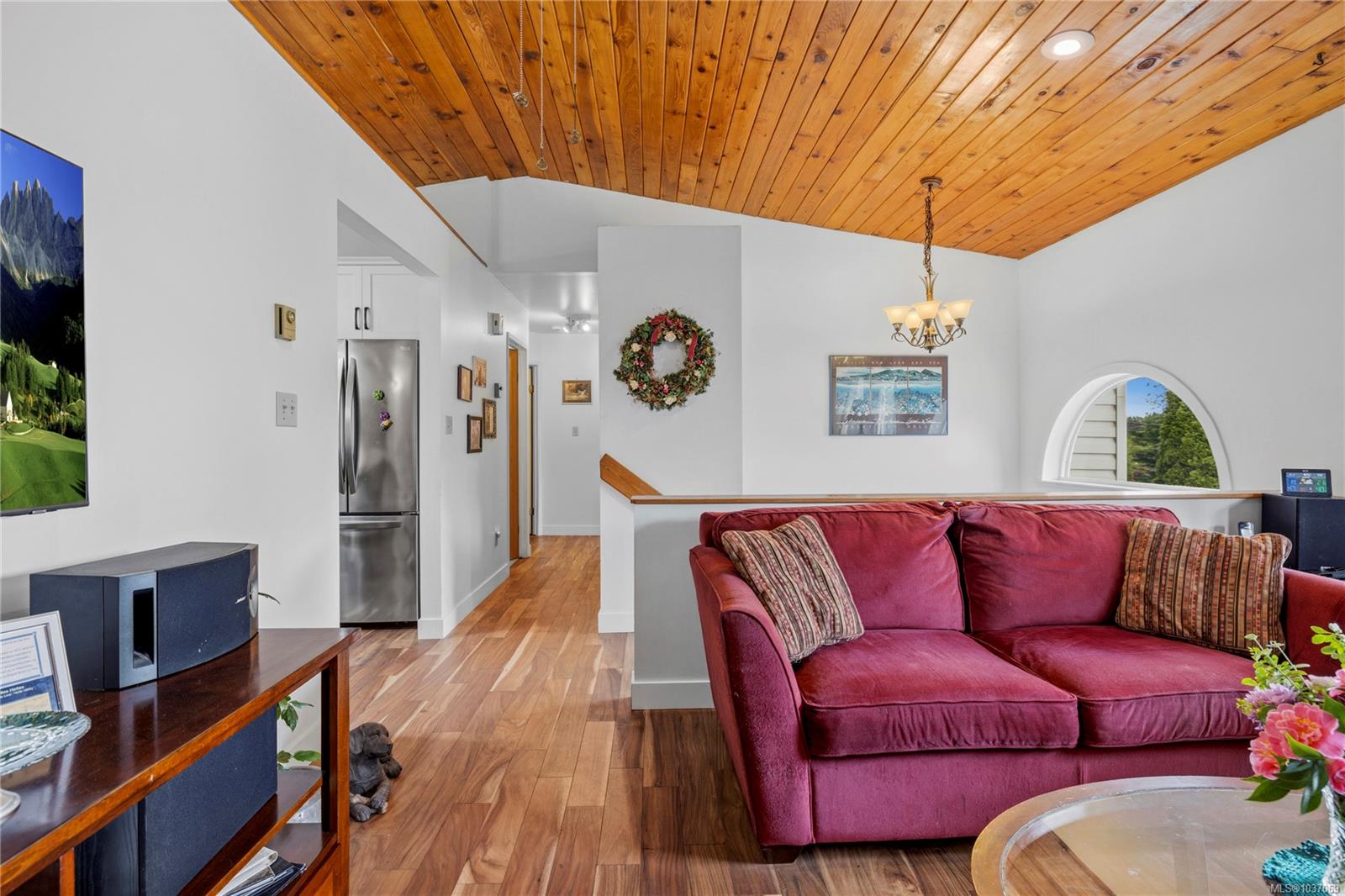 2109 Lakeside Dr