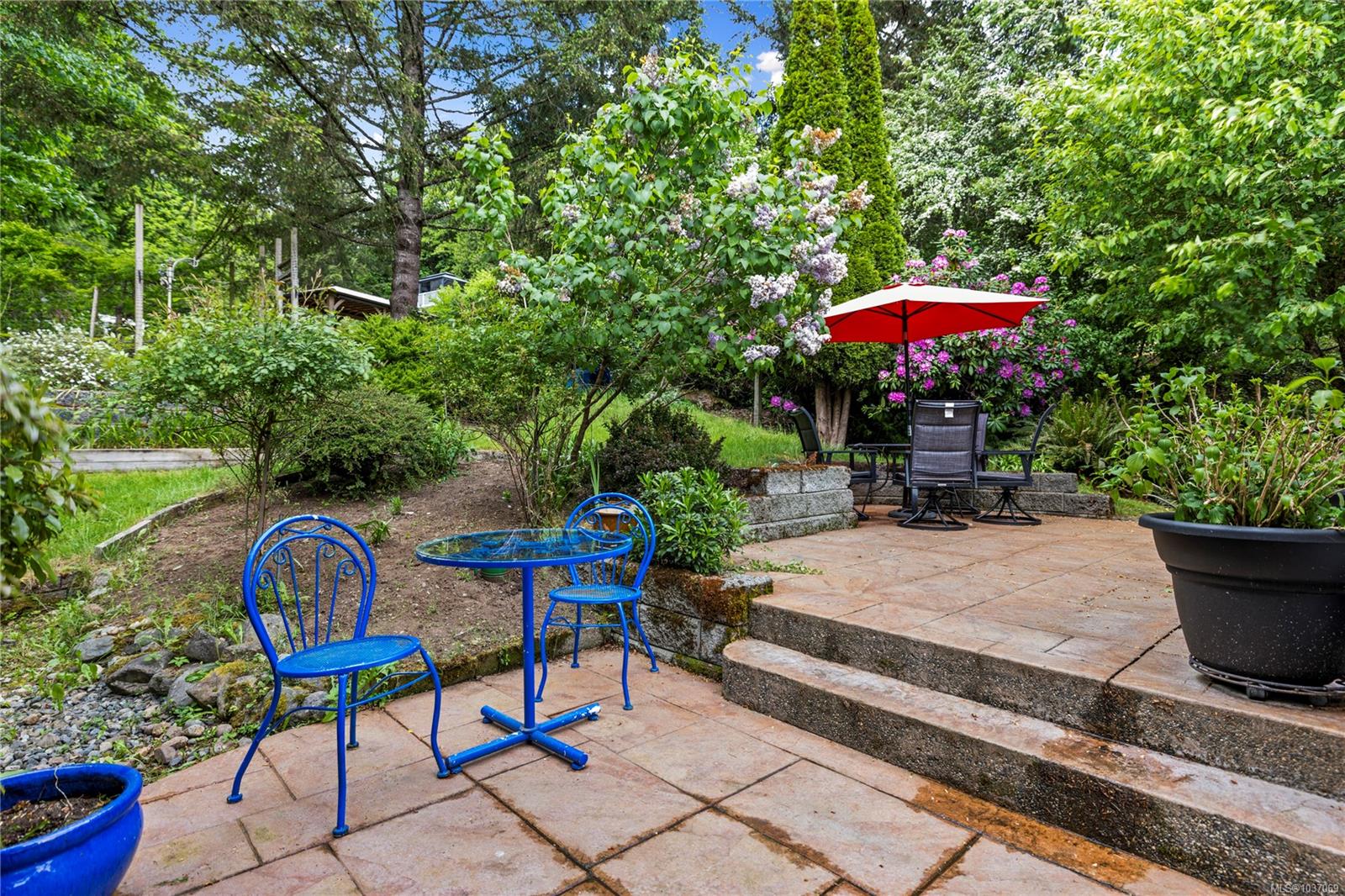 2109 Lakeside Dr