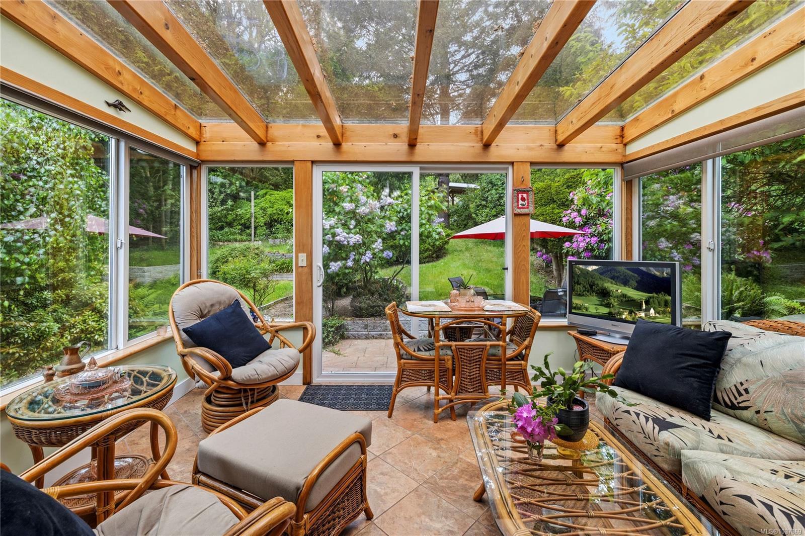 2109 Lakeside Dr