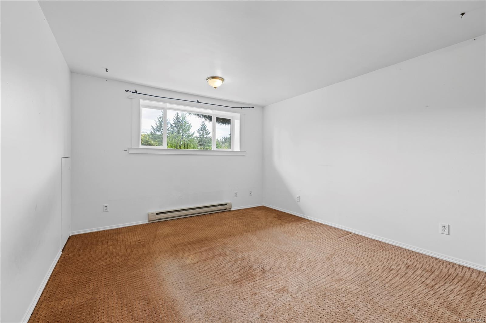 2109 Lakeside Dr