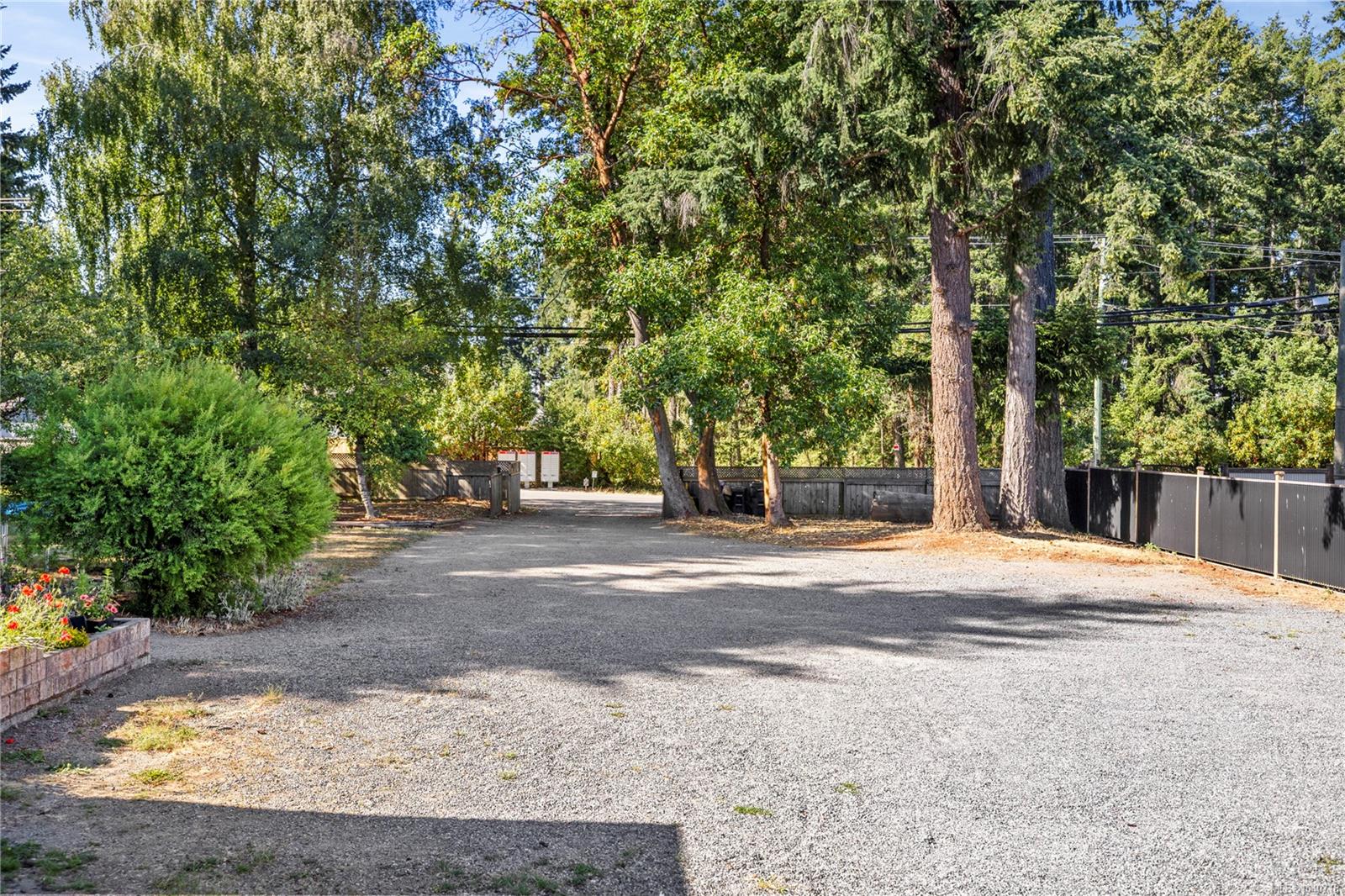 7435 Lantzville Rd