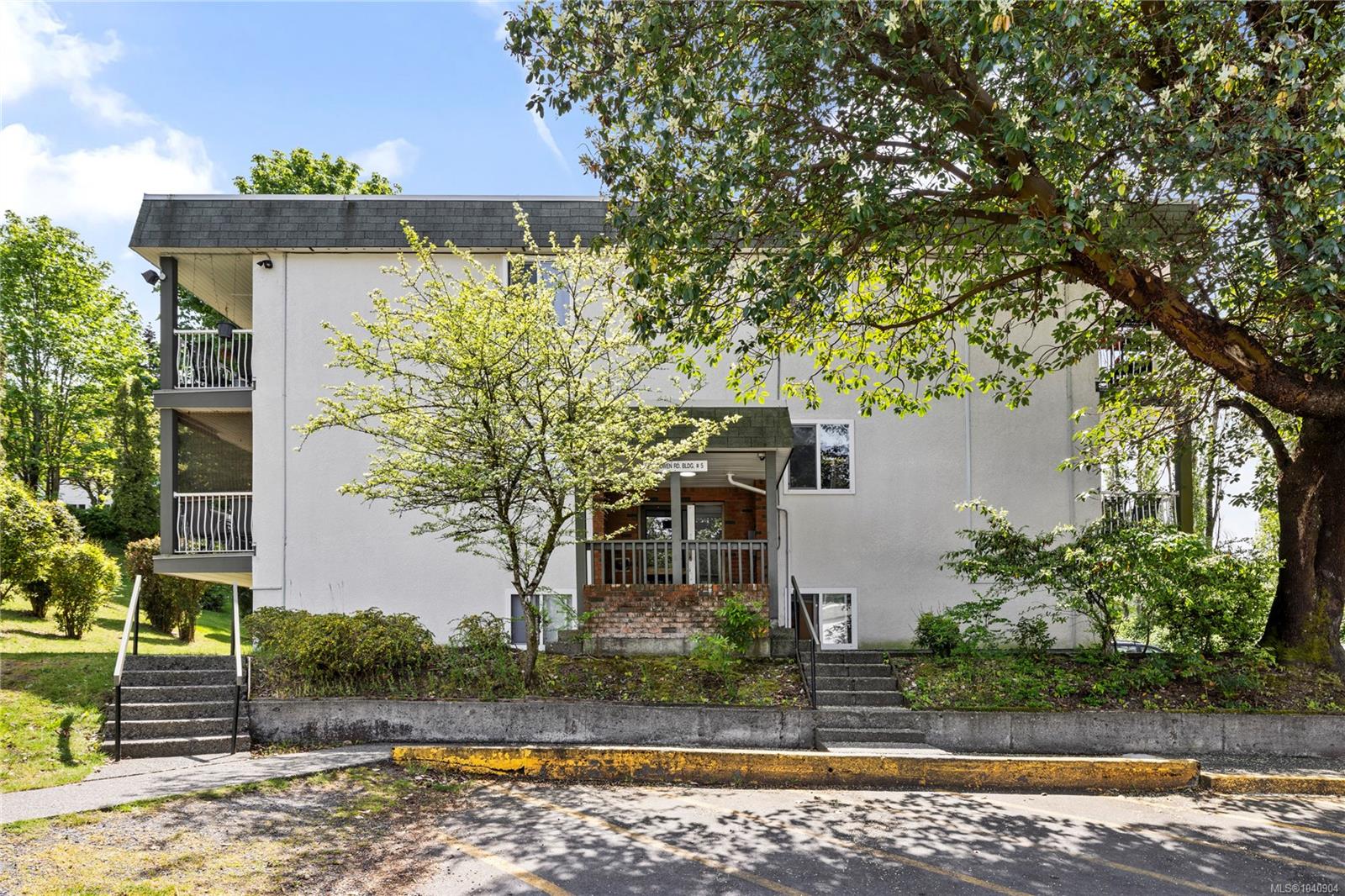 999 Bowen Rd #5208