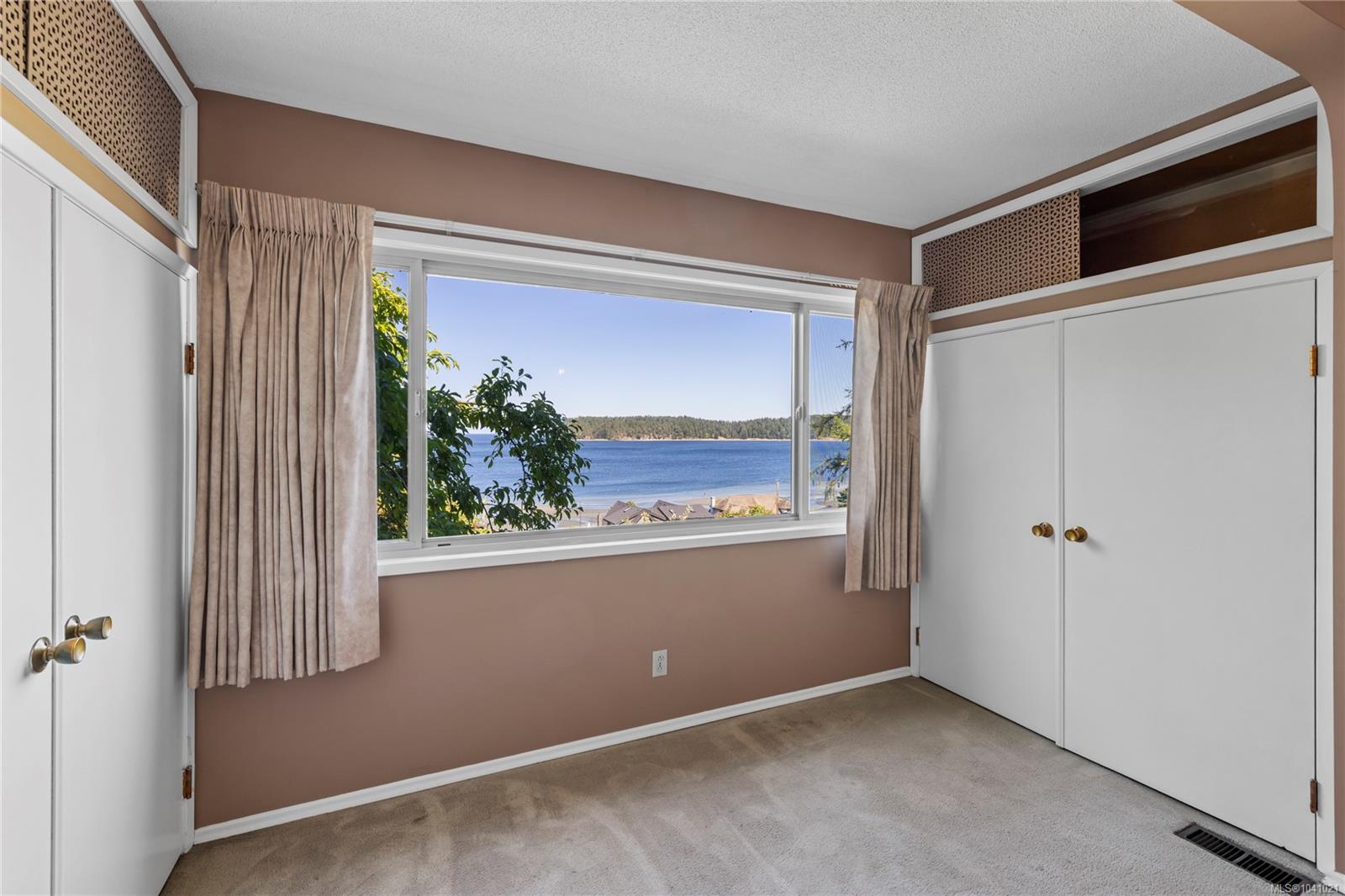 2640 Departure Bay Rd