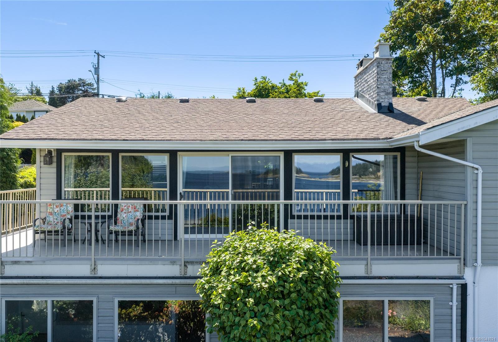 2640 Departure Bay Rd