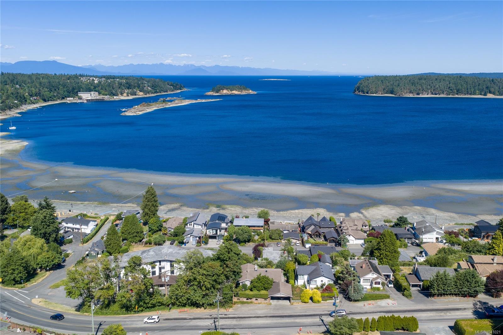 2640 Departure Bay Rd