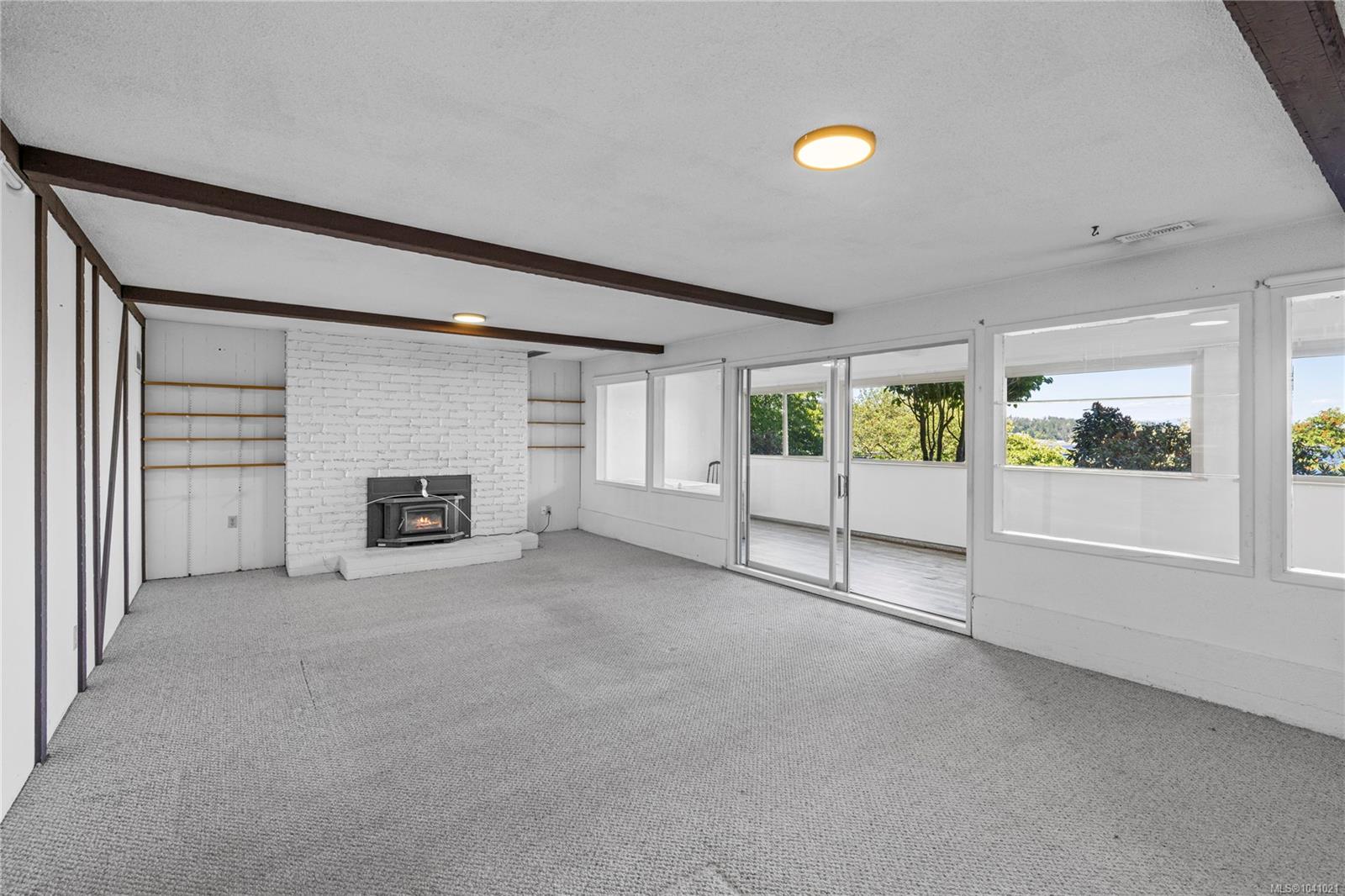 2640 Departure Bay Rd