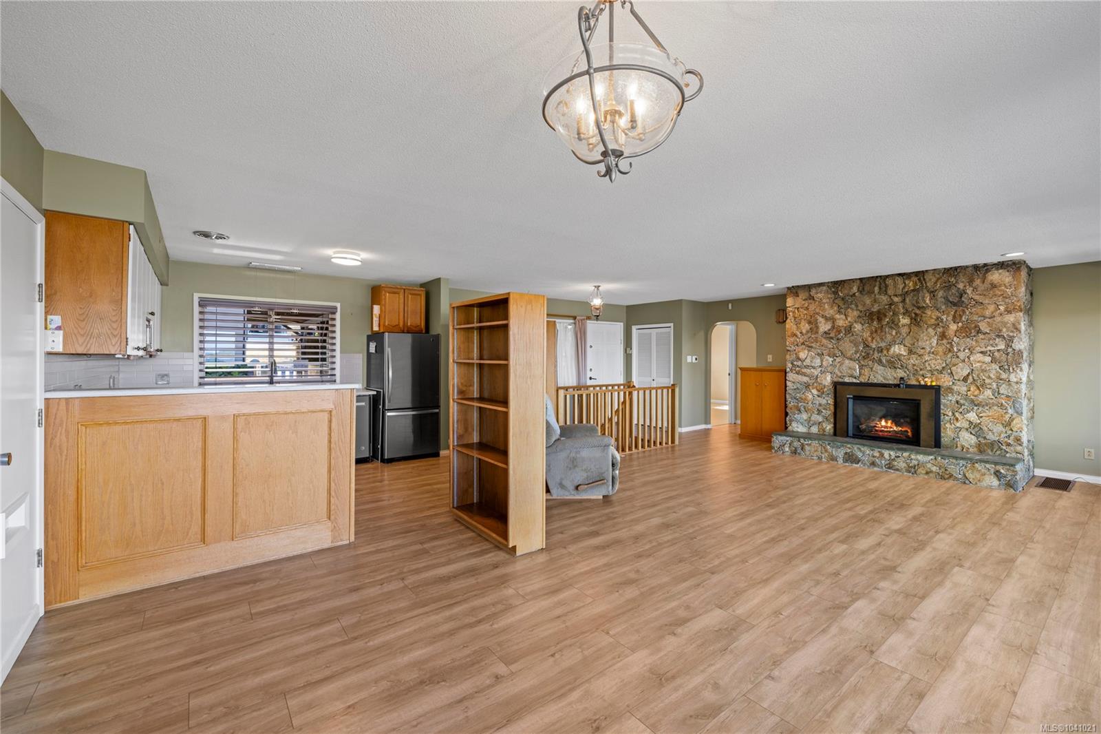 2640 Departure Bay Rd