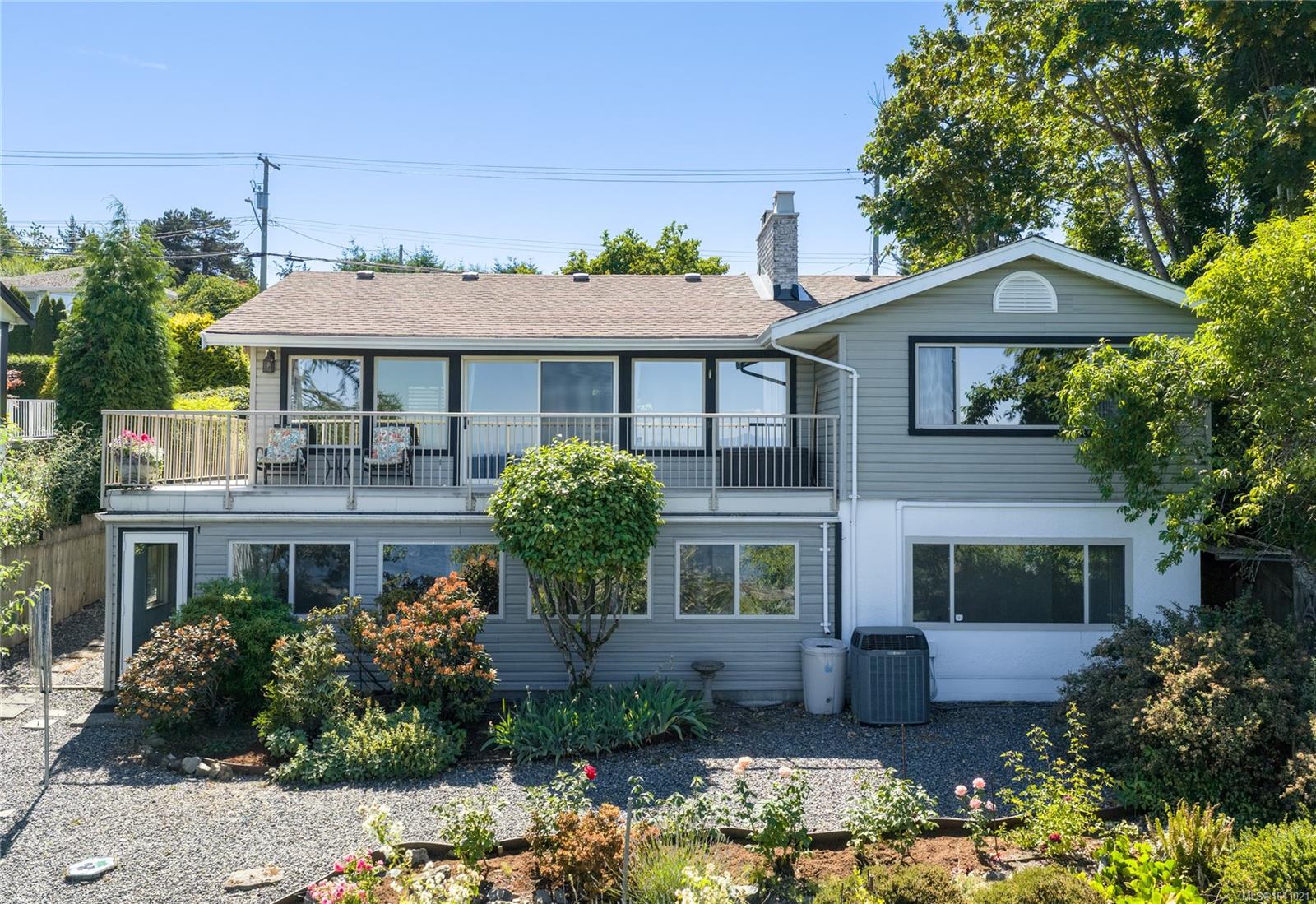 2640 Departure Bay Rd