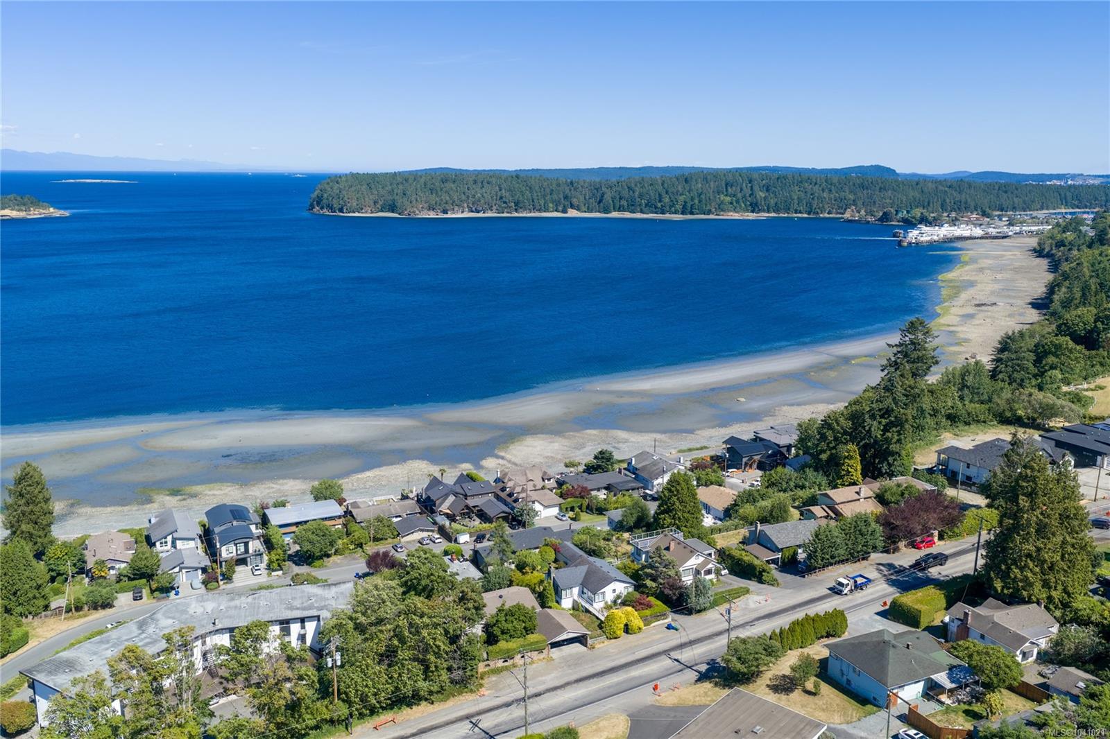 2640 Departure Bay Rd
