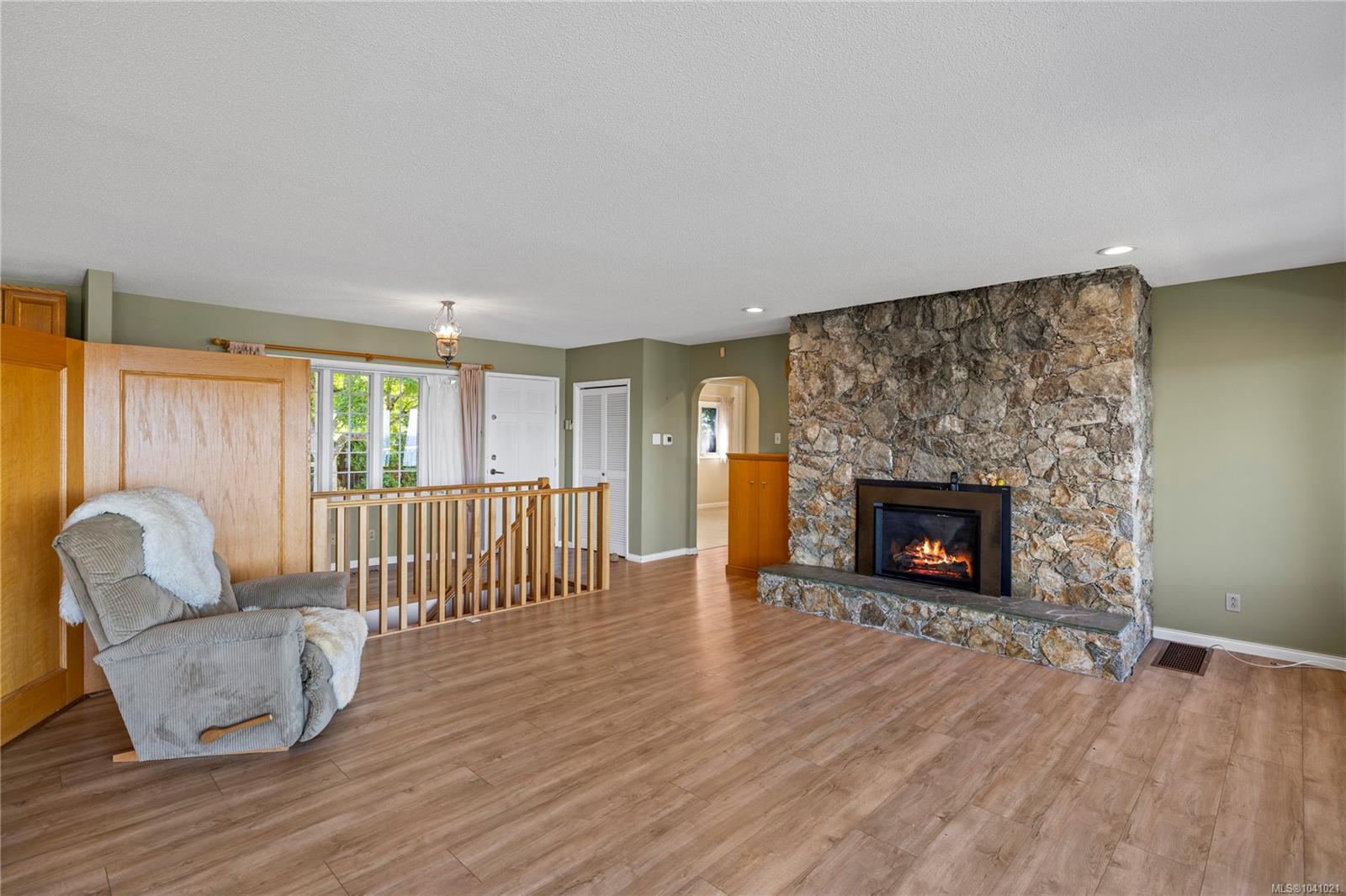 2640 Departure Bay Rd