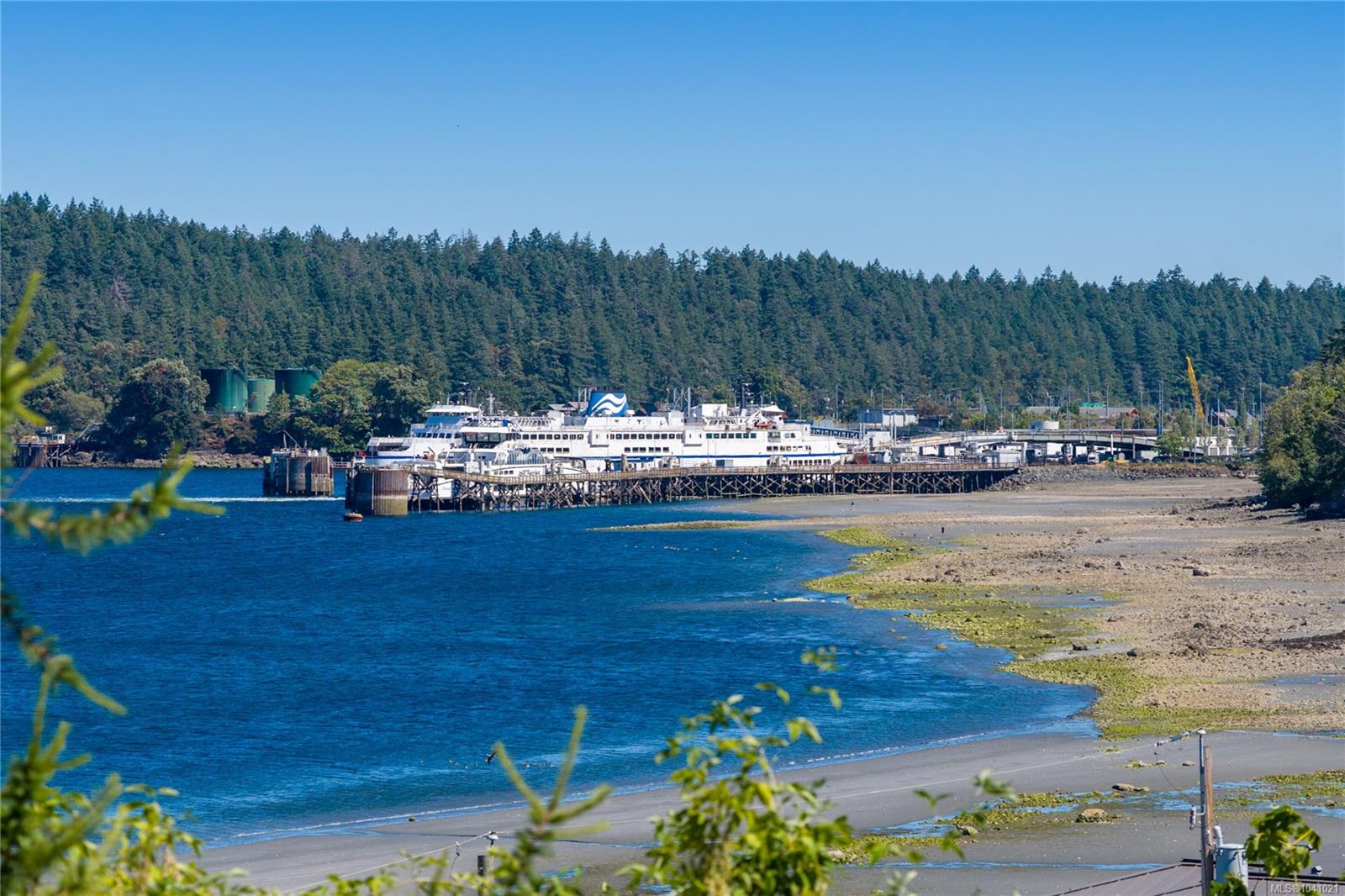 2640 Departure Bay Rd