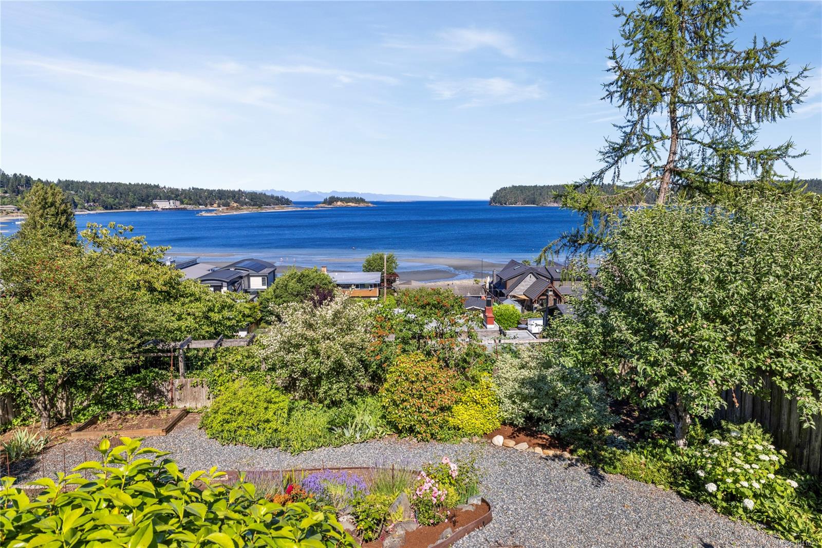 2640 Departure Bay Rd
