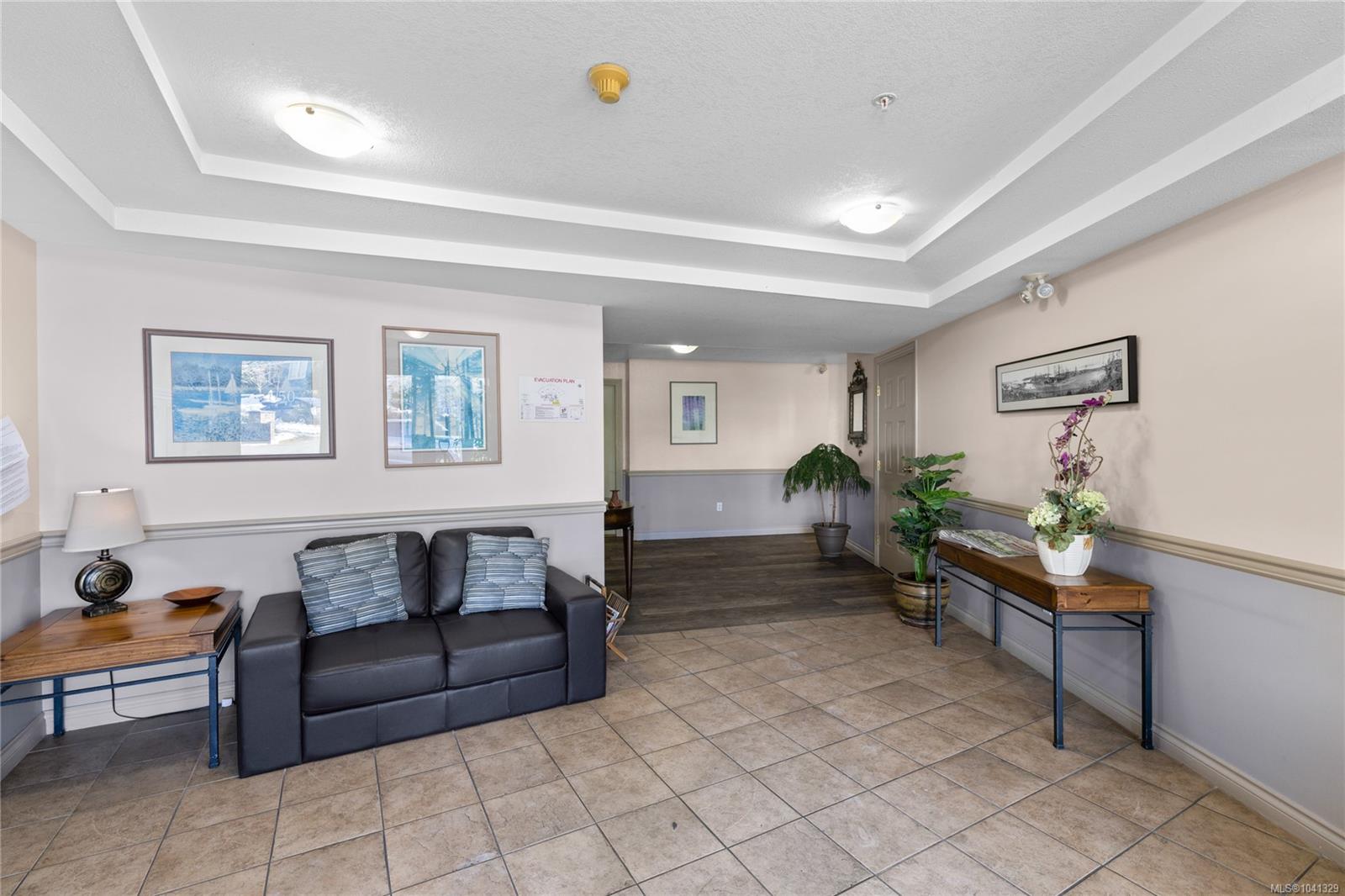 650 Prideaux St #401