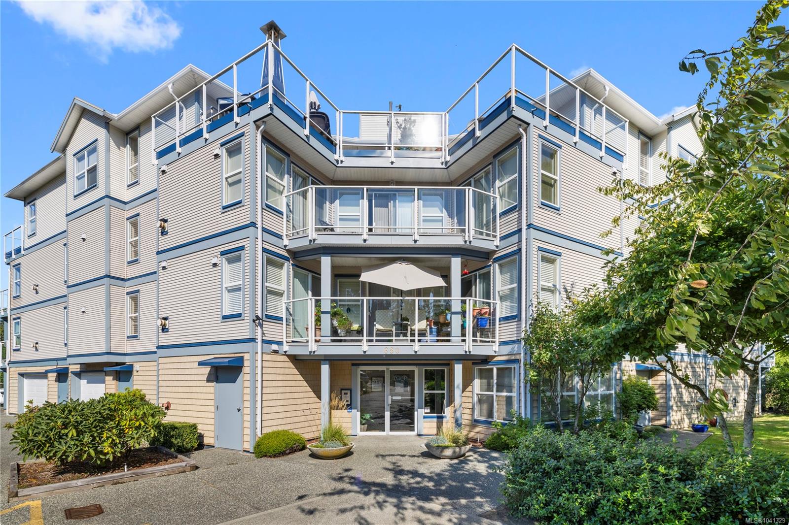 650 Prideaux St #401