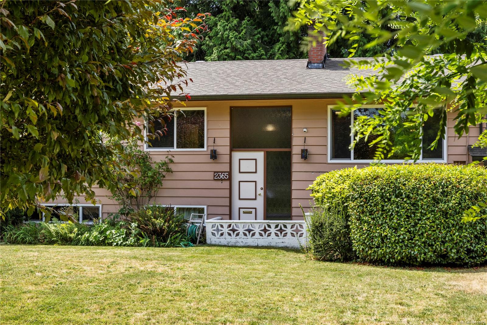 2365 Marlborough Dr