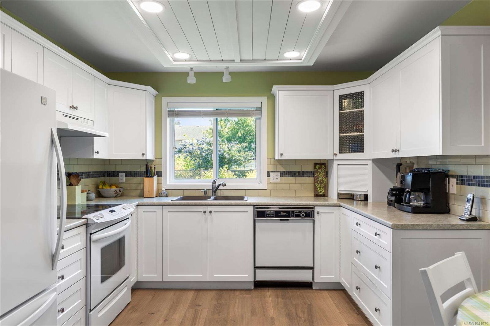 5979 Devon Pl