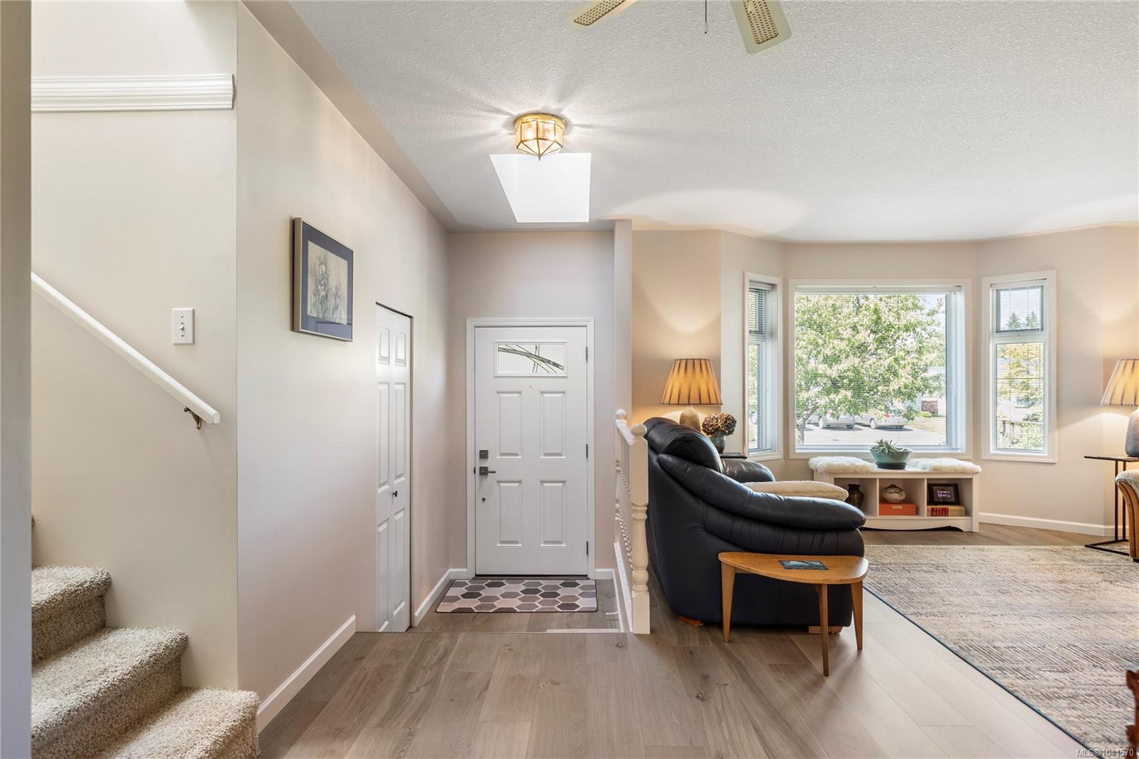5979 Devon Pl