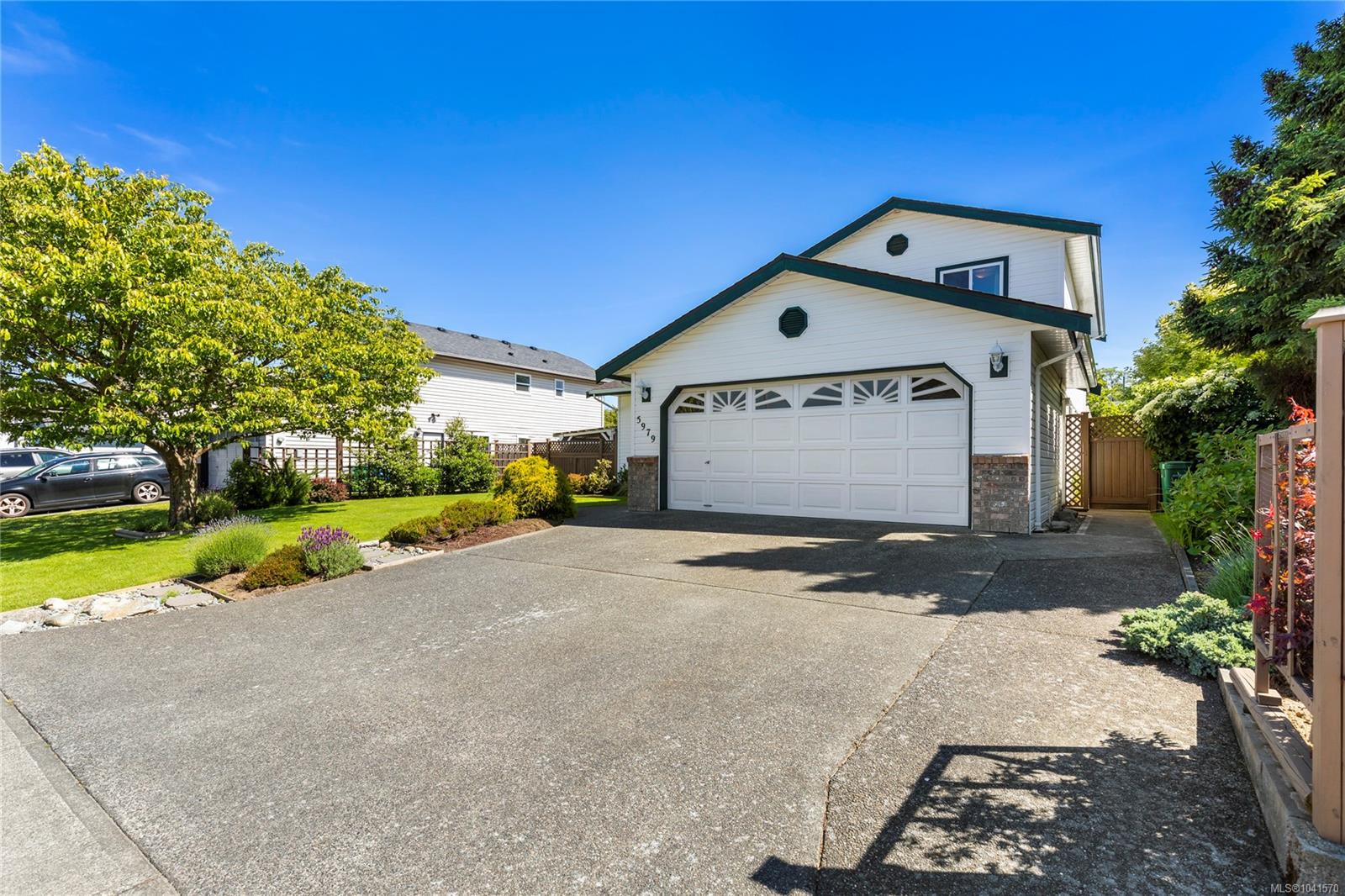 5979 Devon Pl