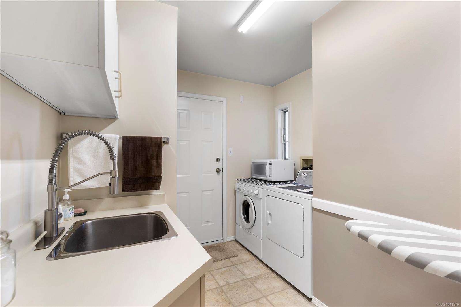 5979 Devon Pl