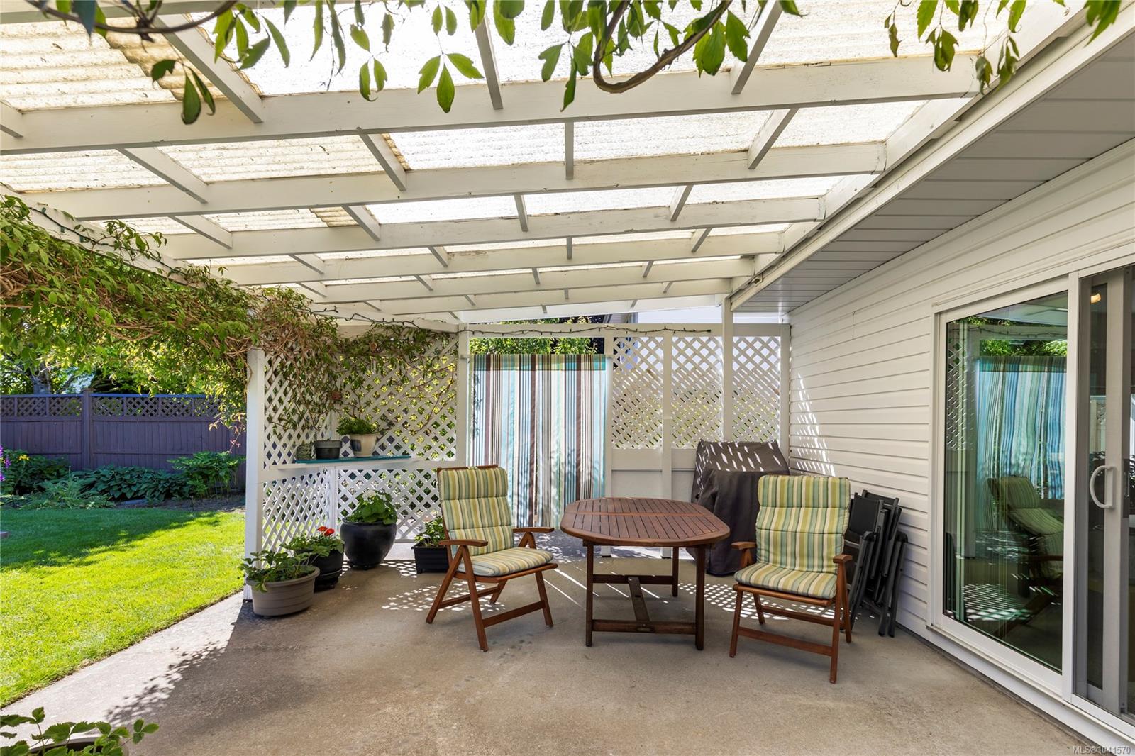 5979 Devon Pl