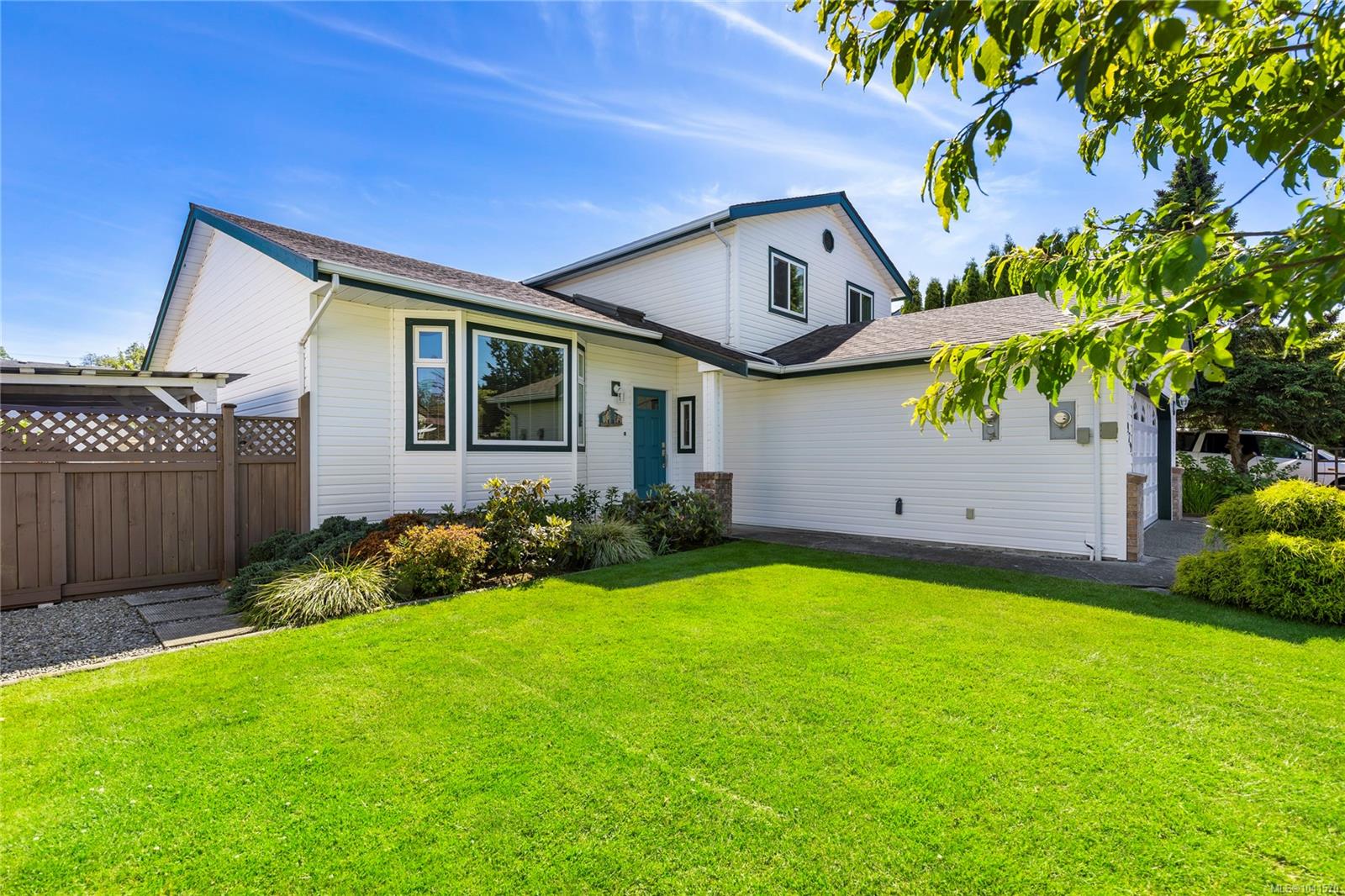 5979 Devon Pl