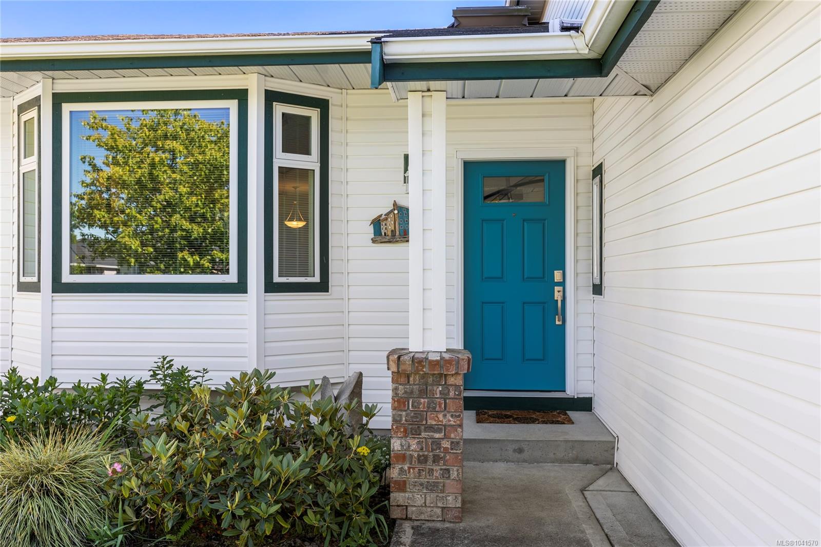 5979 Devon Pl