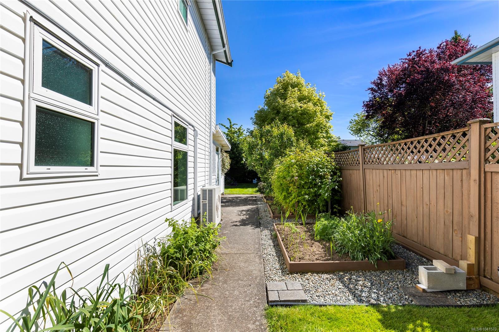 5979 Devon Pl