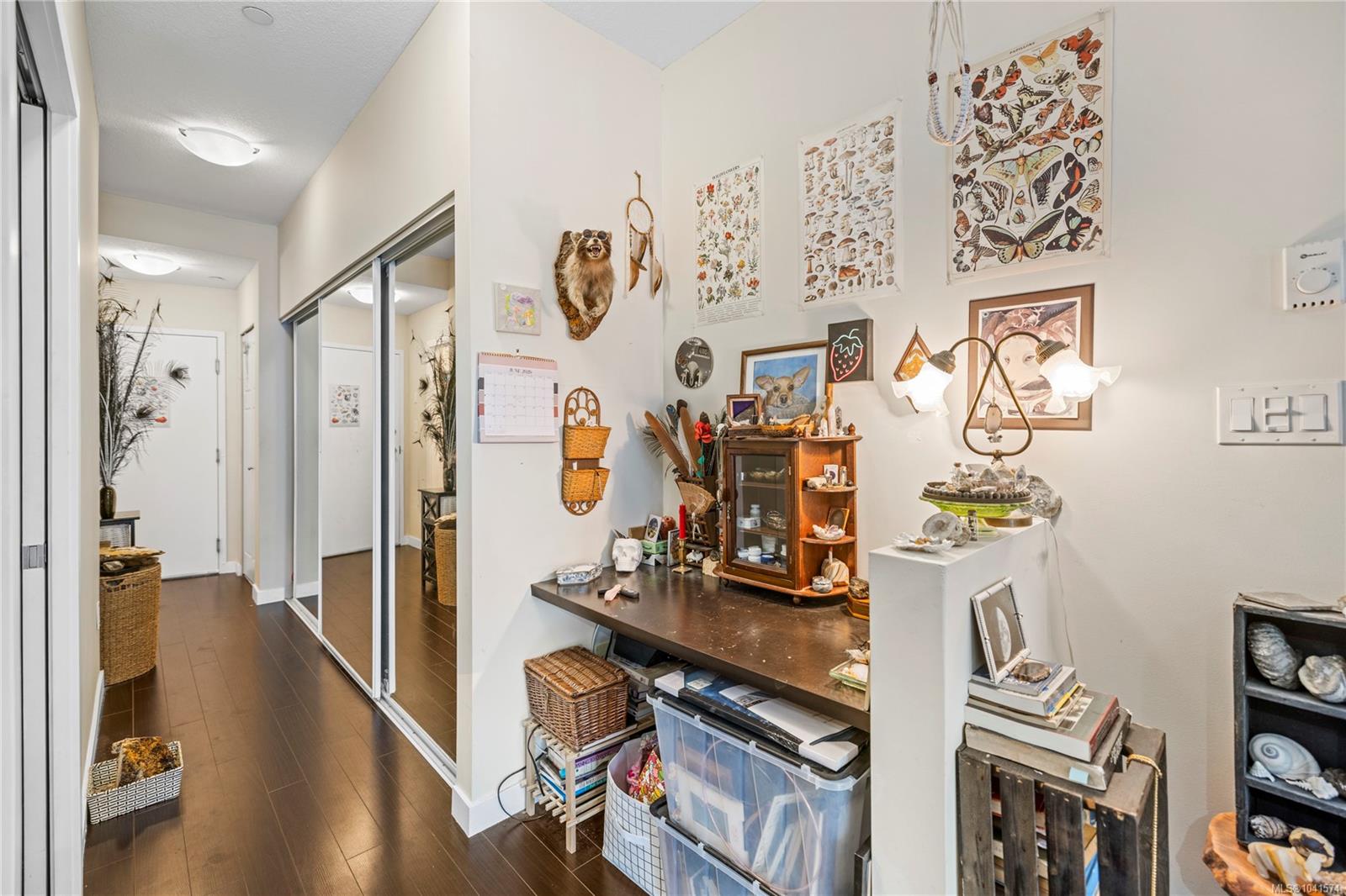 99 Chapel St #204