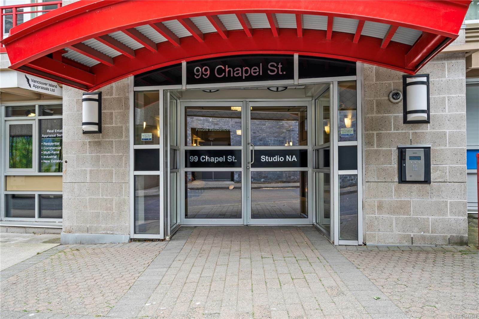 99 Chapel St #204