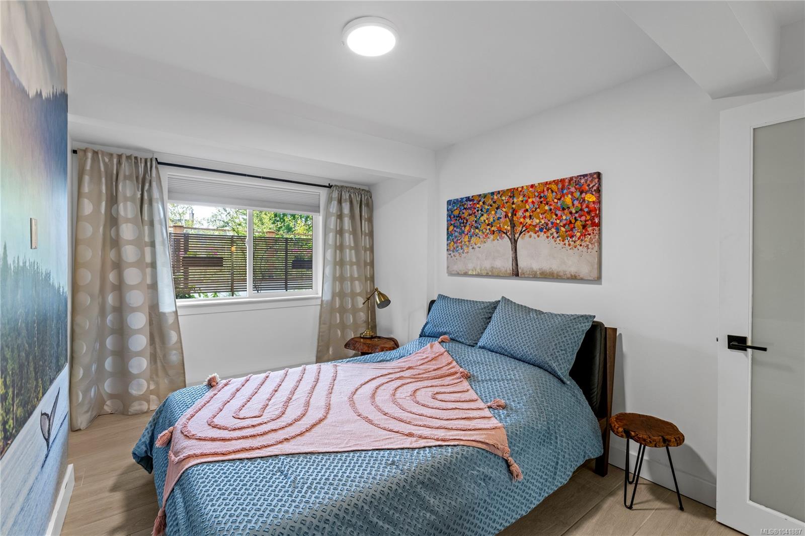 136 Maquinna Cres