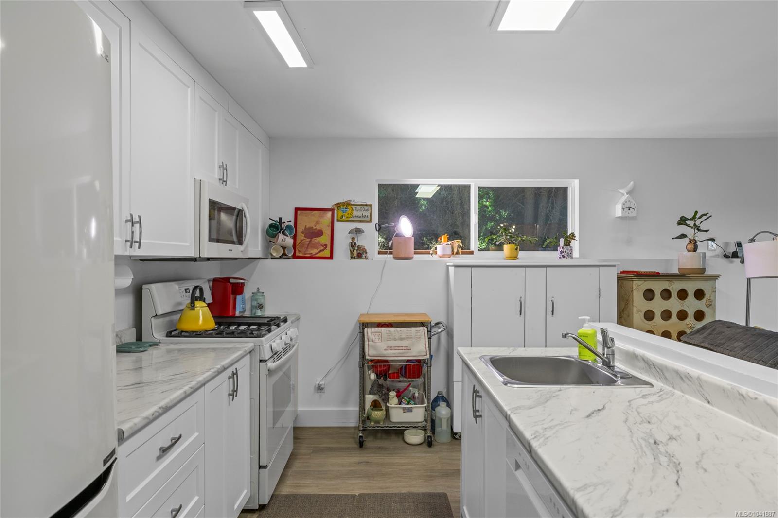 136 Maquinna Cres