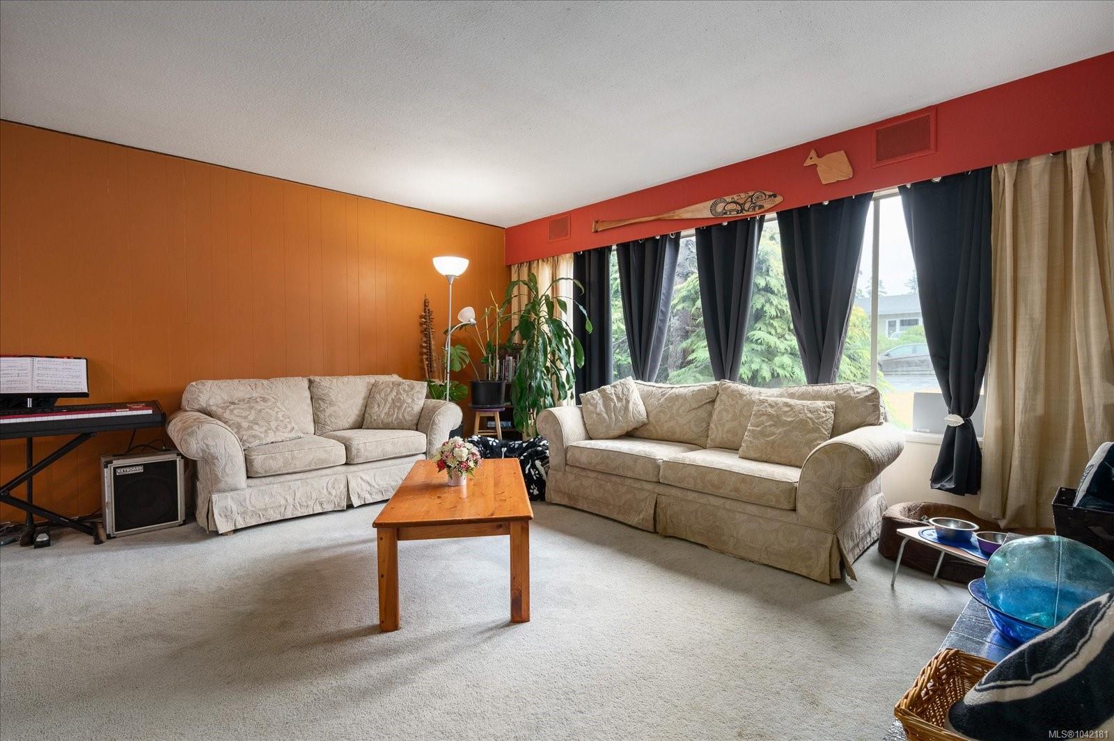 91 Garner Cres