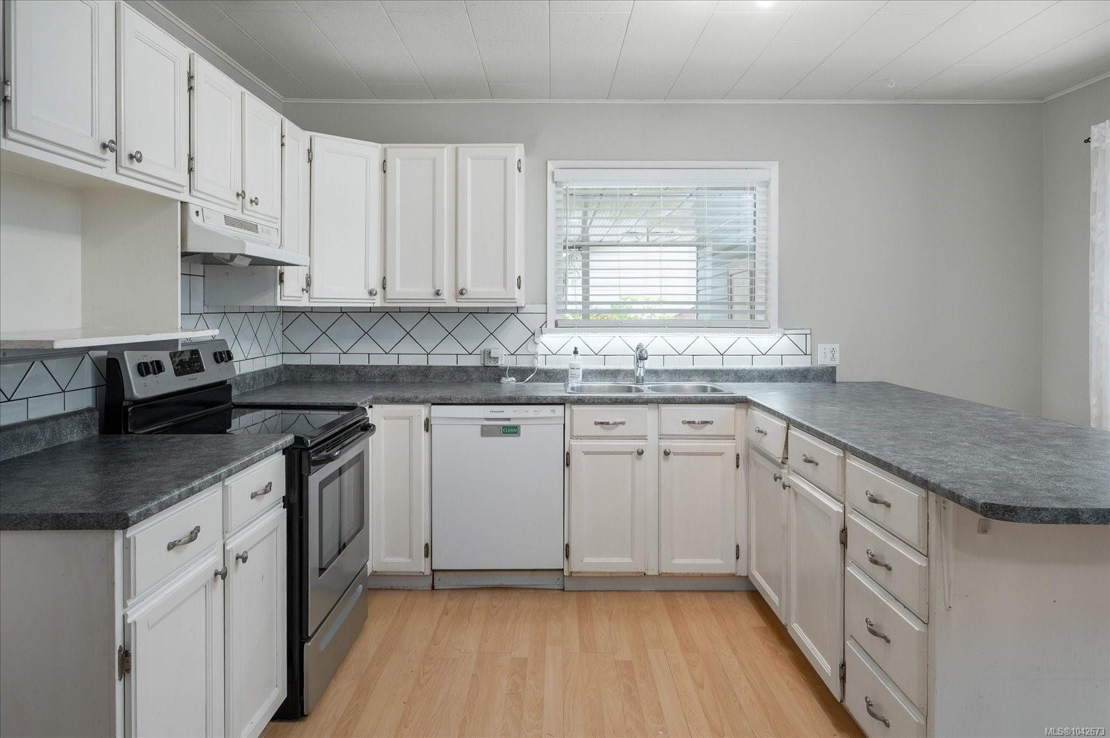 261 Villa Rd