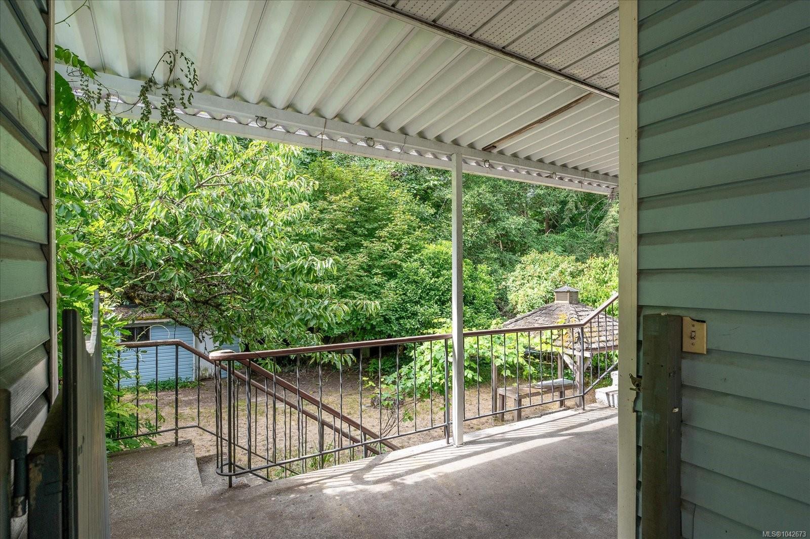 261 Villa Rd