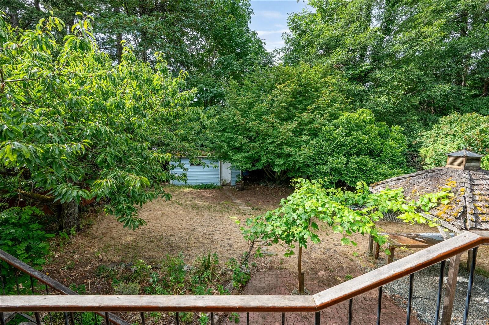261 Villa Rd