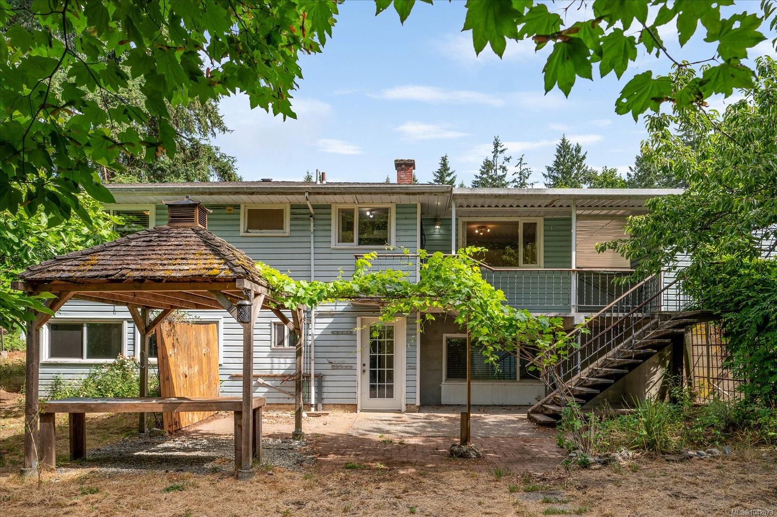 261 Villa Rd