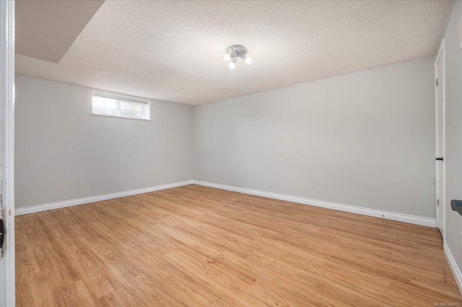 261 Villa Rd