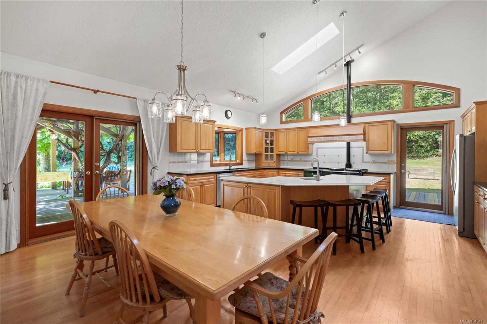 2497 Enefer Rd