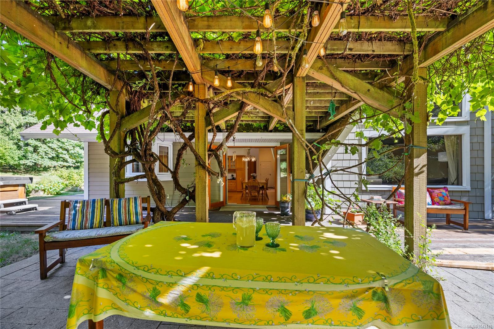 2497 Enefer Rd